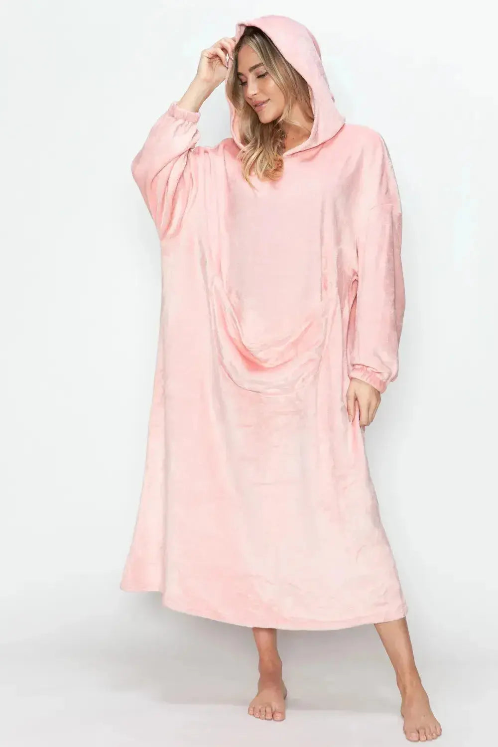 Women’s hooded midi lounge dress with pockets, made by Plush Fashion Hub, featuring a cozy, relaxed fit perfect for casual wear.