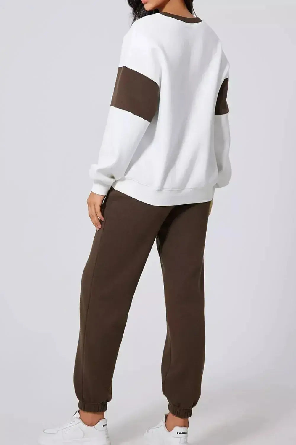 Women’s oversized drop shoulder sweatshirt and joggers loungewear set by Plush Fashion Hub, comfortable casual jogging suit.