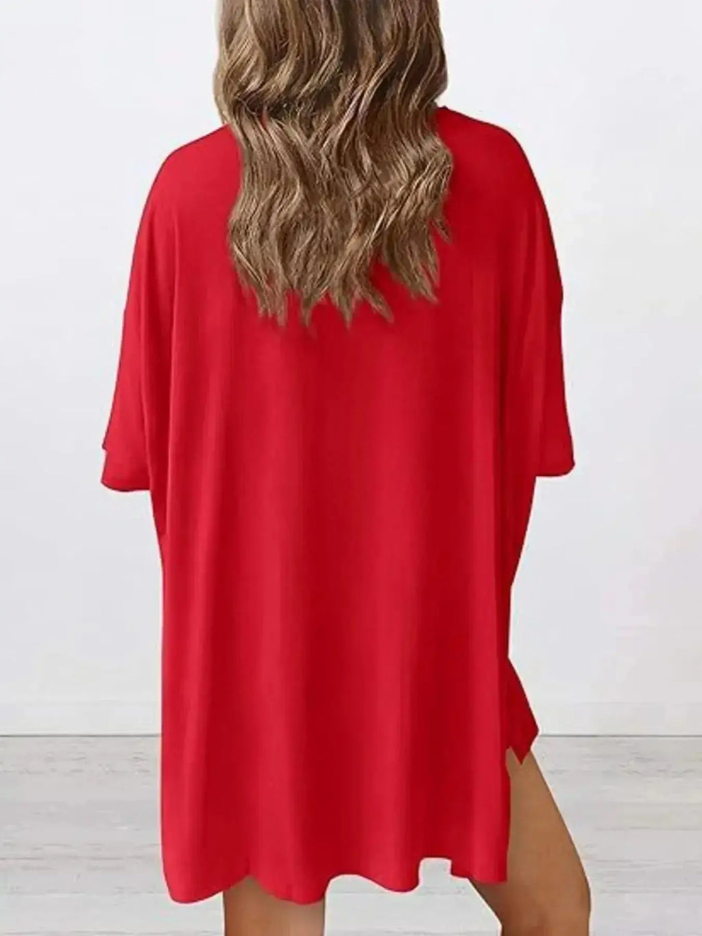 Women’s oversized round neck loungewear set by Trendsi, featuring a comfy two-piece lounge shirt and matching bottoms.