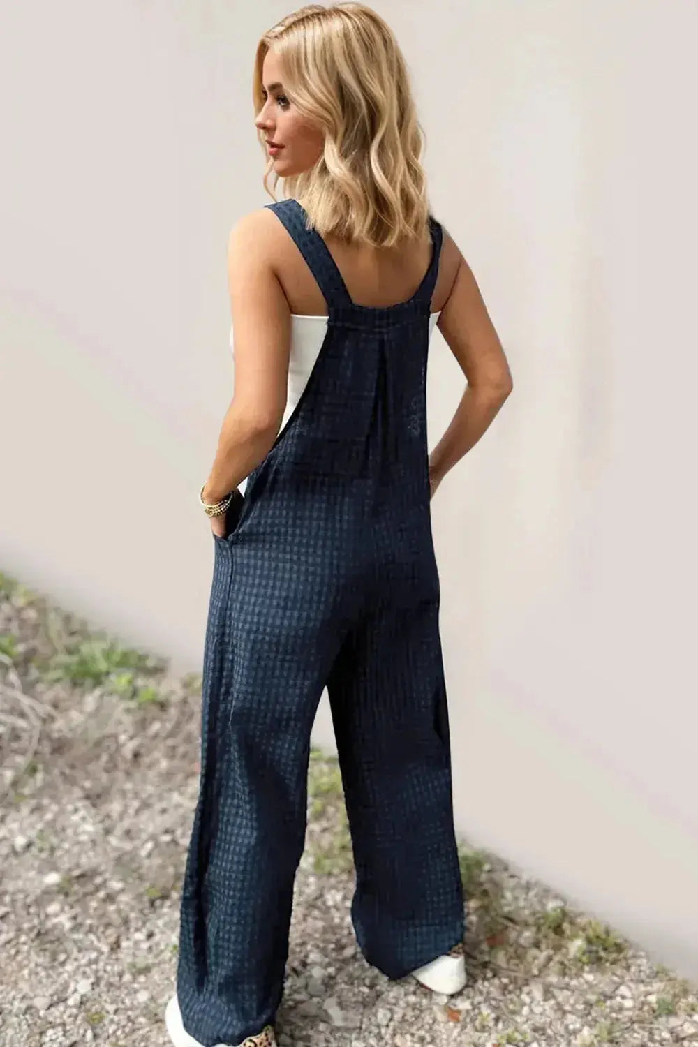 Women’s plaid cotton wide-leg romper with functional pockets, stylish and comfortable overalls from Plush Fashion Hub.