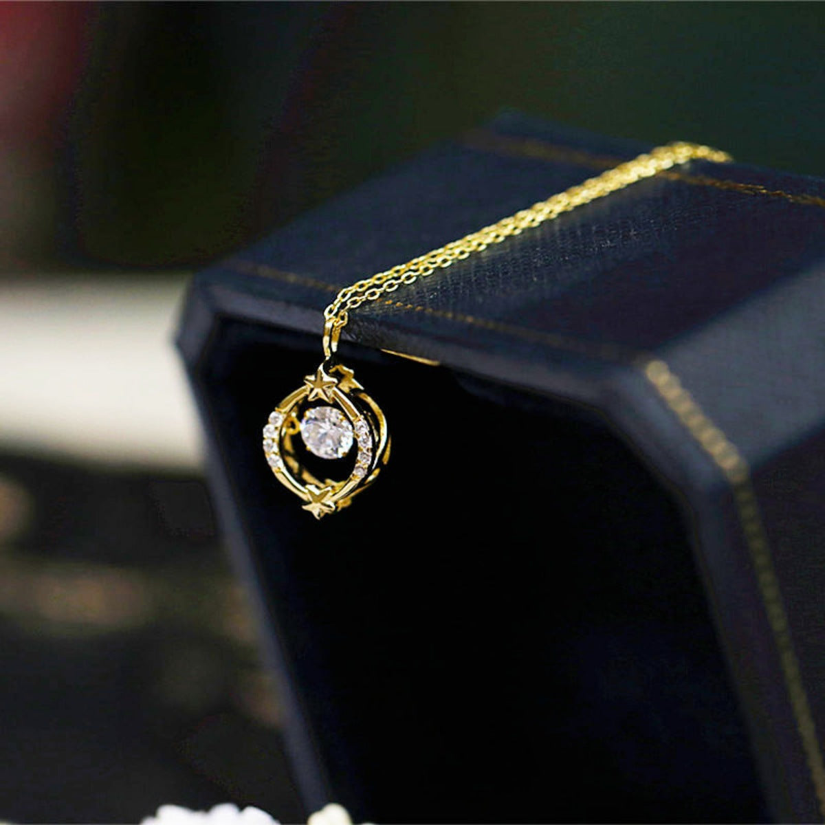 18K gold-plated zircon star circle pendant necklace with delicate chain, styled for elegant and modern jewelry wear.
