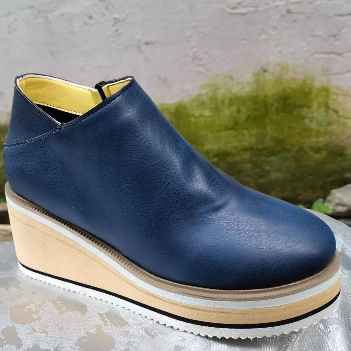 Women's ankle wedge boots with zipper, stylish Trendsi shoes featuring a comfortable wedge heel and side zipper for easy wear.