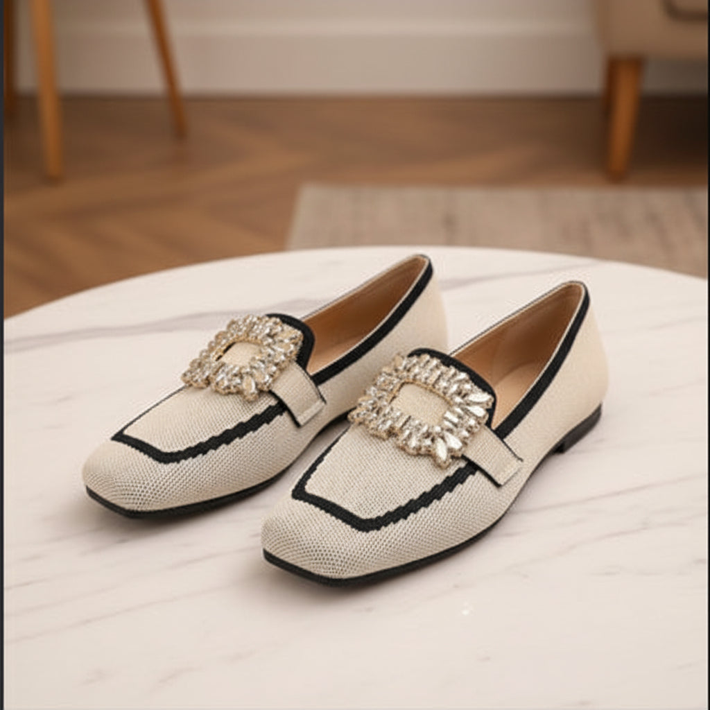 Women’s vintage suede round-toe Gommino loafers by FitiqueFit, featuring classic driving style and comfortable slip-on design.