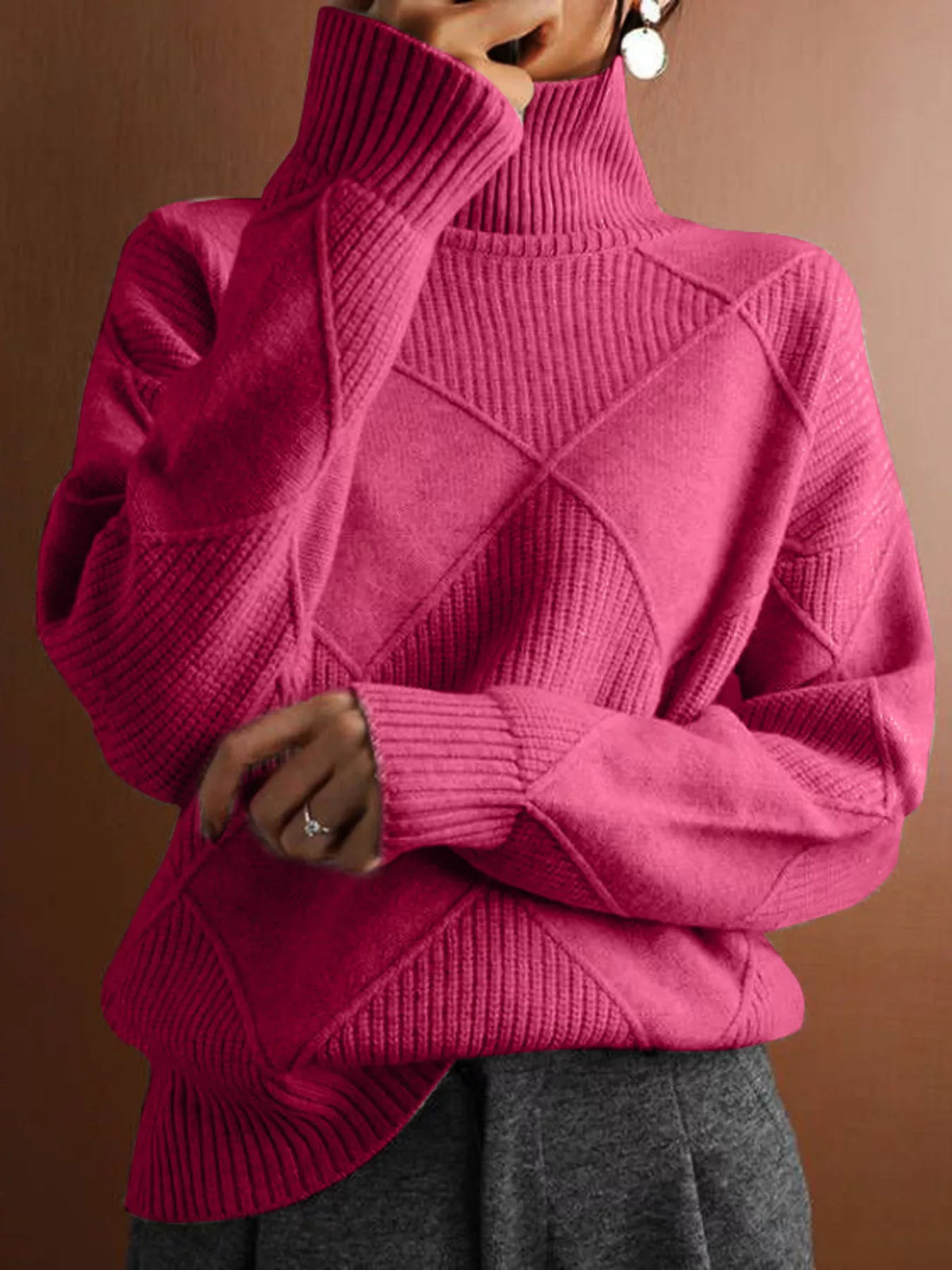 Trendsi argyle pattern turtleneck sweater in cozy knit with geometric diamond design, long sleeves and ribbed cuffs.