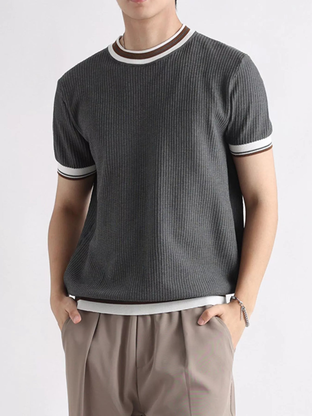 Men's plus size contrast trim short sleeve T-shirt from Plush Fashion Hub, casual tops with stylish design and comfortable fit.