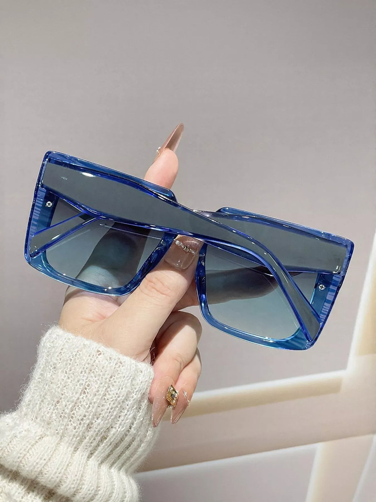 Oversized gradient square sunglasses from Plush Fashion Hub, stylish accessories with bold frames and tinted lenses.