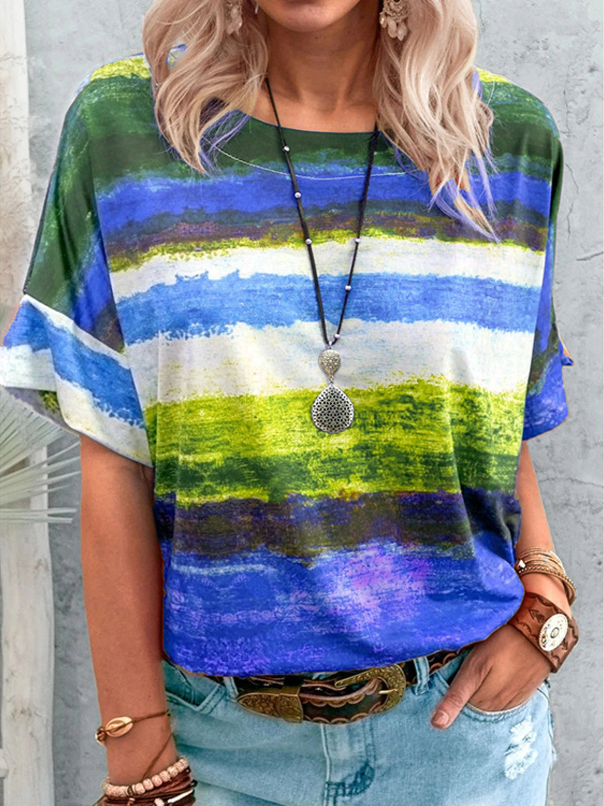 Women's contrast round neck short sleeve casual T-shirt by Plush Fashion Hub, shown in a relaxed fit with contrasting collar and sleeves.