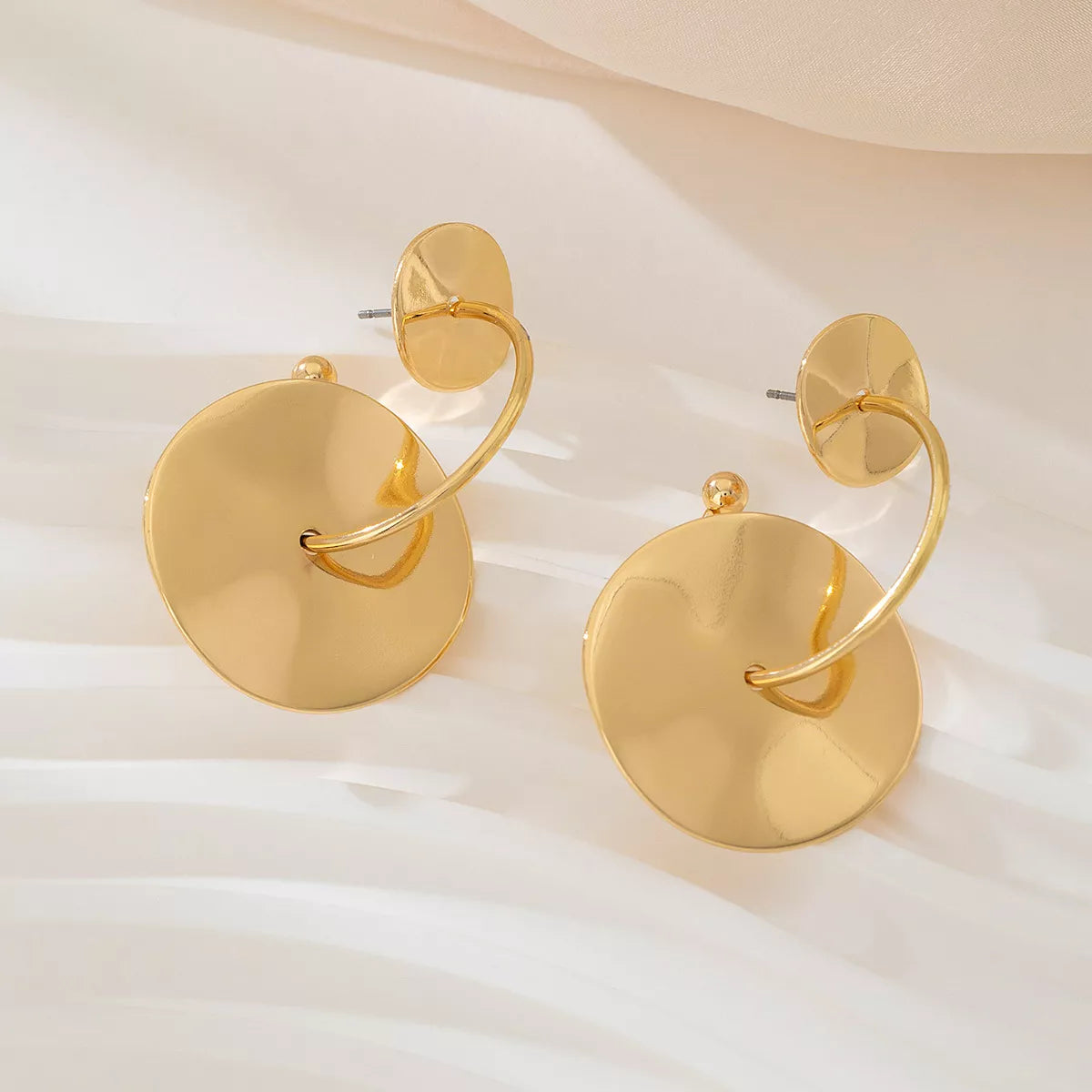 18K gold-plated geometric circle drop earrings with modern design, featuring sleek, minimalist style and shiny finish.