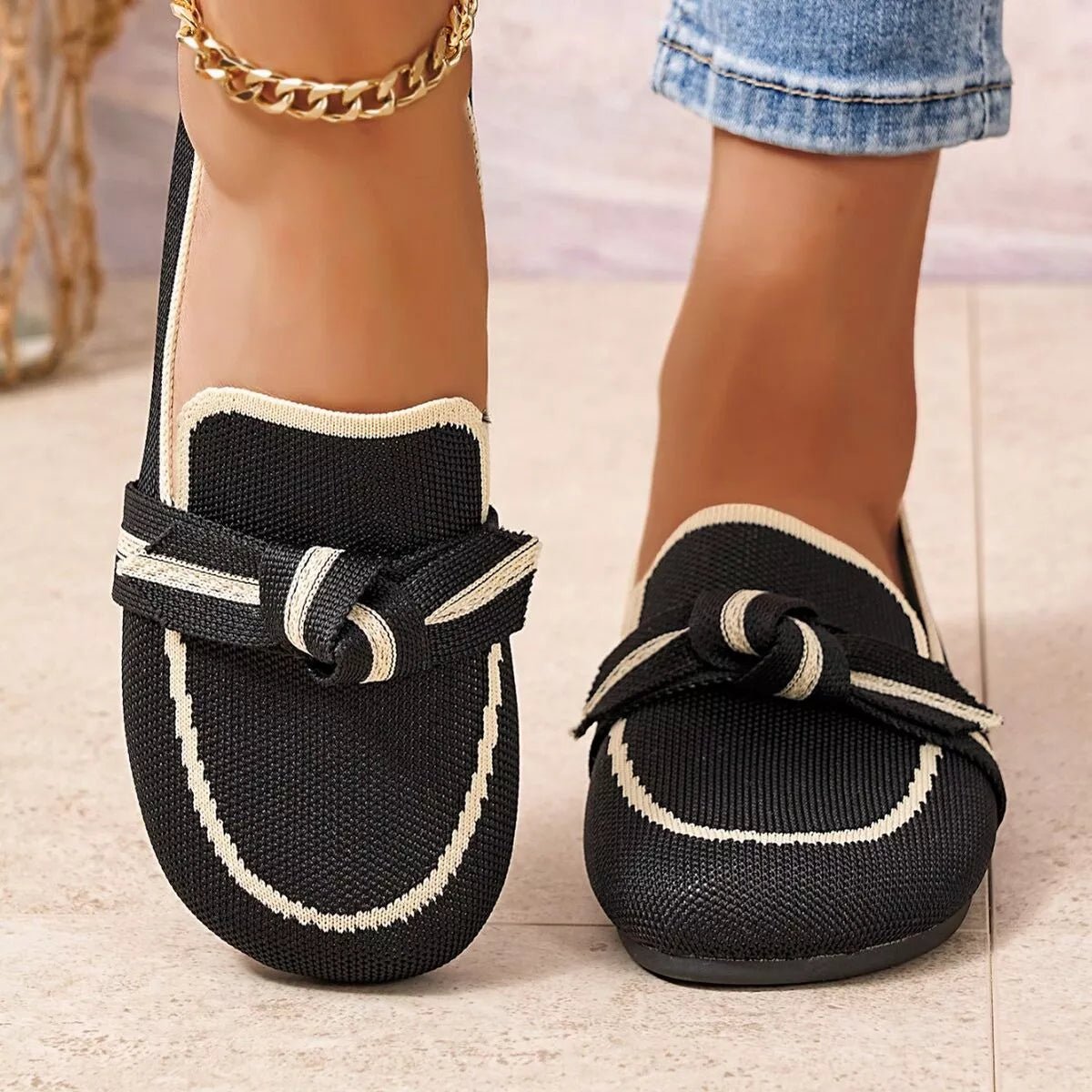 Women’s breathable mesh slip-on flats from Plush Fashion Hub, lightweight casual walking shoes with comfortable mesh uppers.