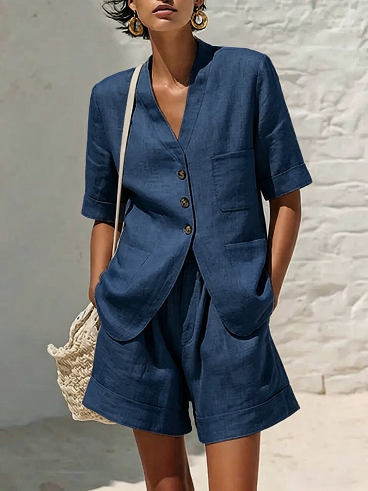 Women's cotton-linen loose-fit t-shirt and cropped shorts two-piece set by FitiqueFit, casualwear with relaxed fit and natural fabric.