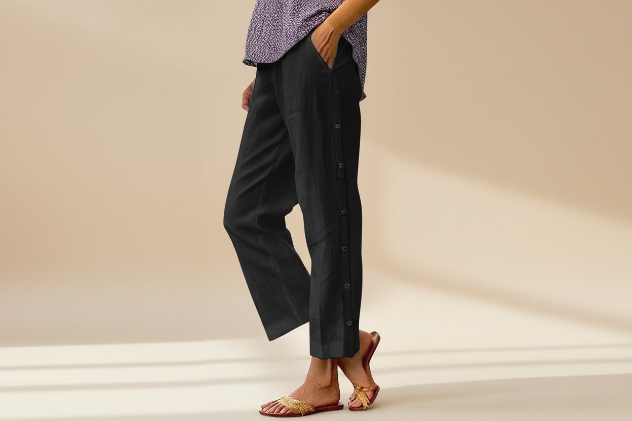 FitiqueFit casual cropped pants with decorative buttons along the side seams, showcasing stylish and comfortable casualwear.