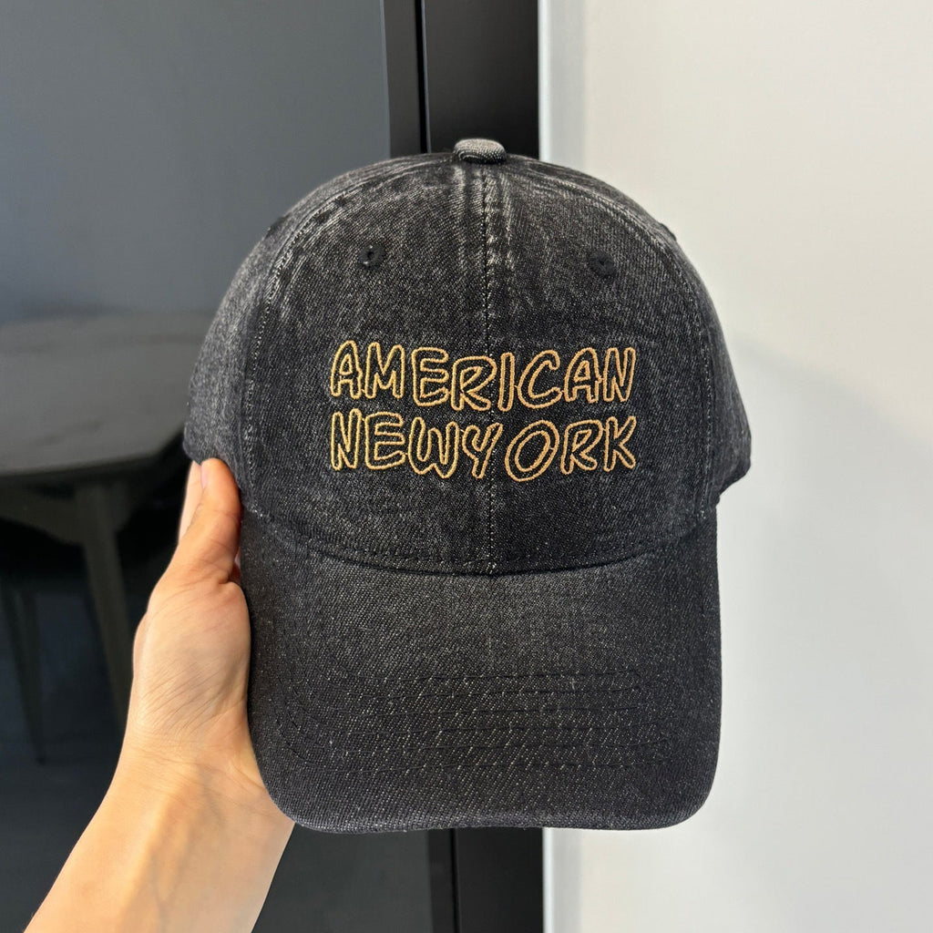 American Retro Washed Denim Peaked Cap from Plush Fashion Hub, Korean vintage baseball hat with classic curved brim and distressed denim look.