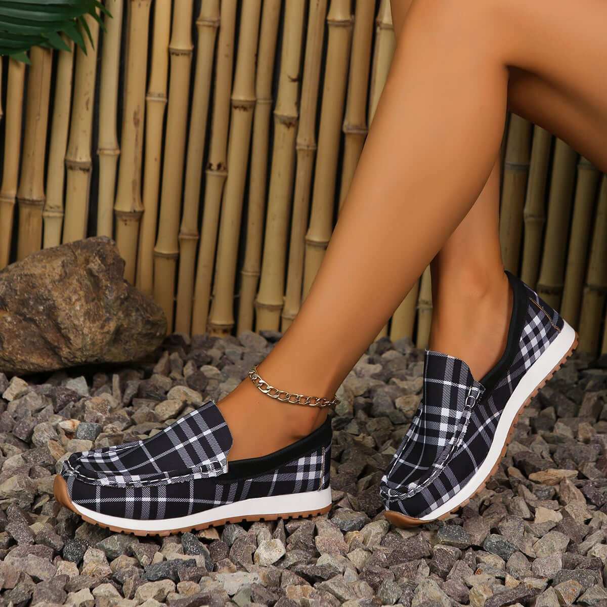 Plaid Round Toe Slip-Ons for Women with Comfortable Elastomer and Polyester Material