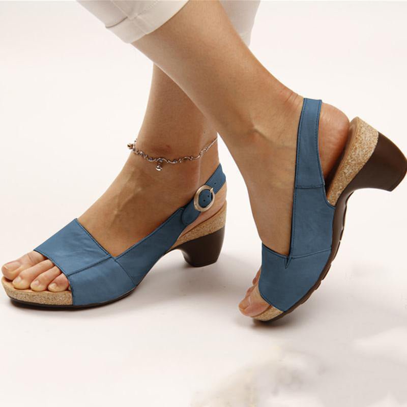European and American large-size women's wedge heel casual shoes for spring and summer, featuring stylish design and comfortable fit.