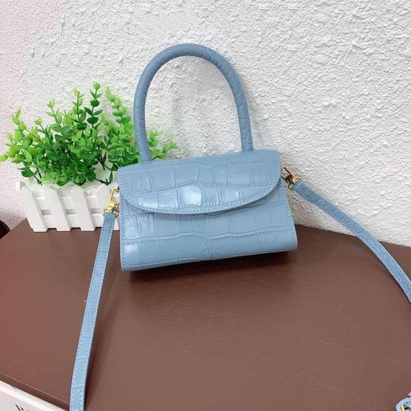 Luxury handbags for womenThe  best luxury bags for women . the epitome of style with our Ladies Fashionable Leather Handbags! Made with high-quality leather, our horizontal square bag measurHandbagsPlush Fashions ShopPlush Fashion Shop