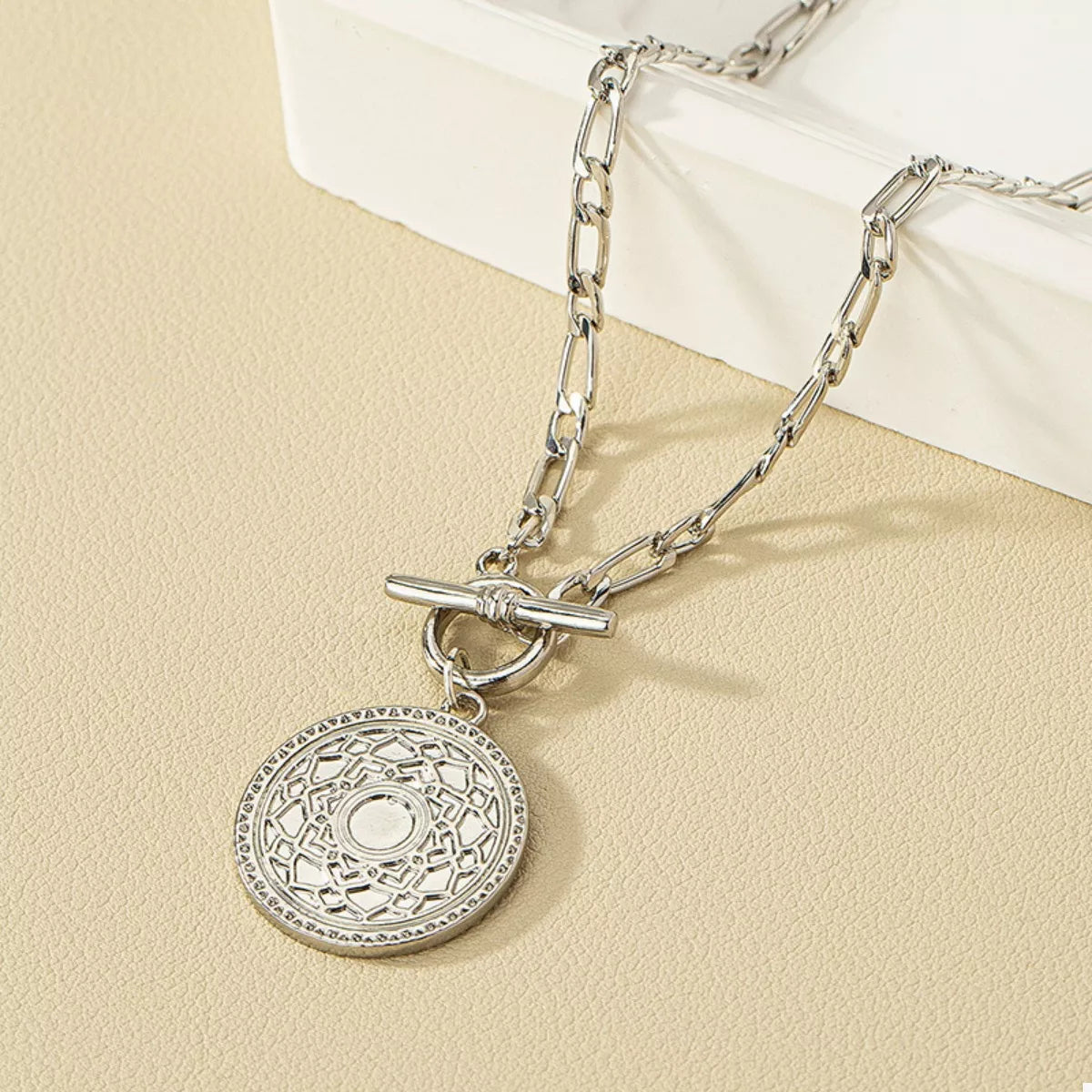 Vintage coin pendant chain link necklace with antique-style coin and sturdy metal chain, ideal for a stylish vintage look.