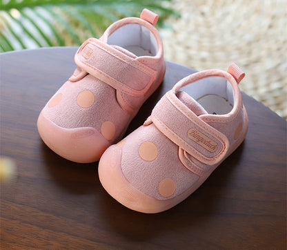 Infants And Toddlers Soft-soled Cotton Cloth Will Not Drop ShoesIntroducing the Infants And Toddlers Soft-soled Cotton Cloth Shoes! Perfect for toddlers in the summer, spring or fall. Made with breathable and wear-resistant cottoInfant ShoesPlush Fashions ShopPlush Fashion Shop