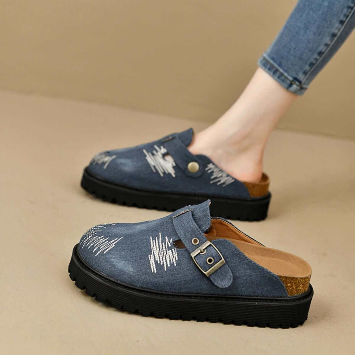 Round Toe Platform Loafers with durable elastomer and suede materials, low-heeled design.