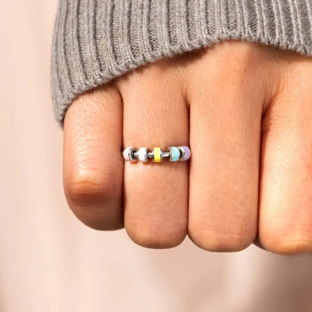925 sterling silver oil drip ring with a smooth, shiny finish, showcasing a unique textured design perfect for stylish jewelry.