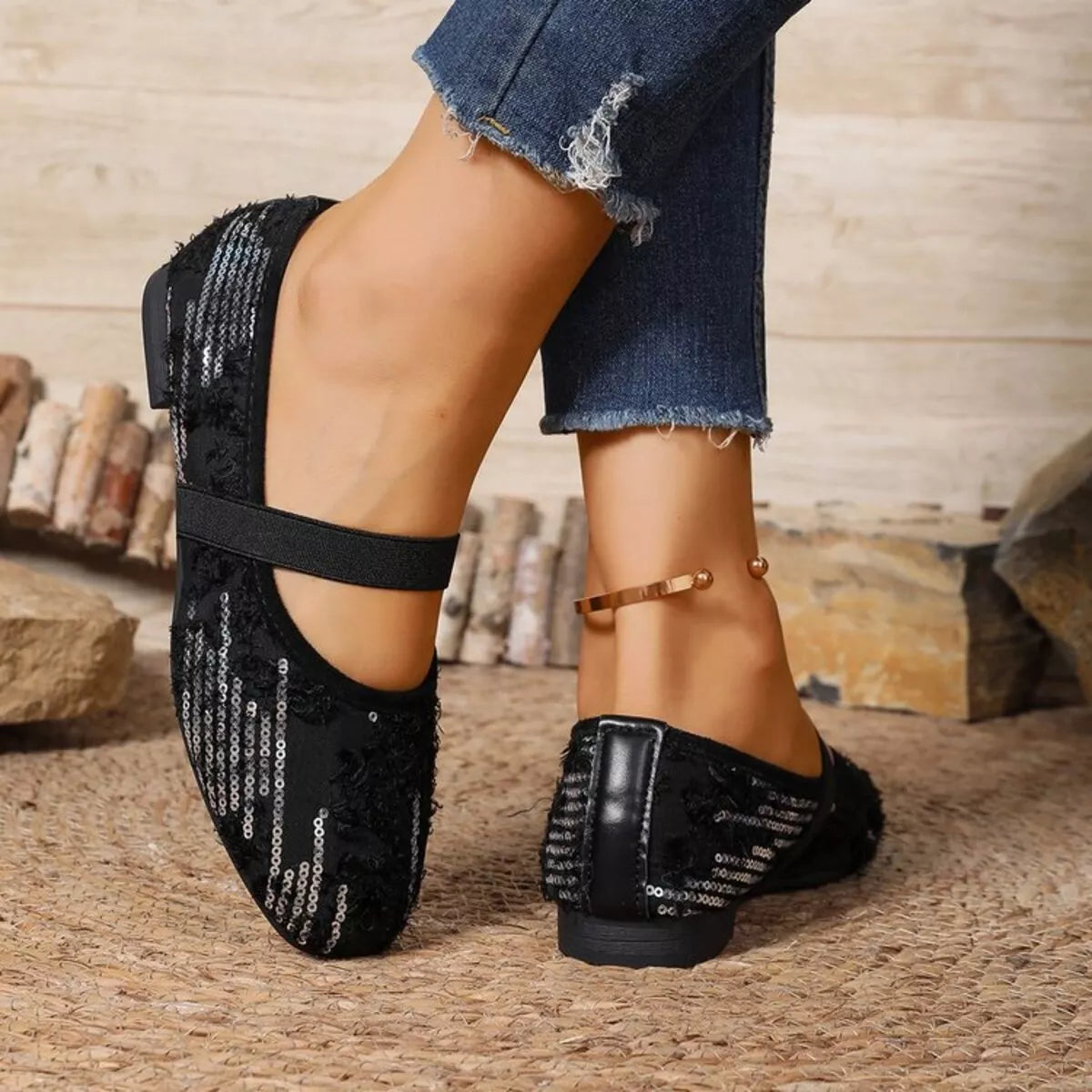 Women’s sparkling sequin round toe slip-on flats by Plush Fashion Hub, featuring a shiny sequin design and comfortable round toe shape.