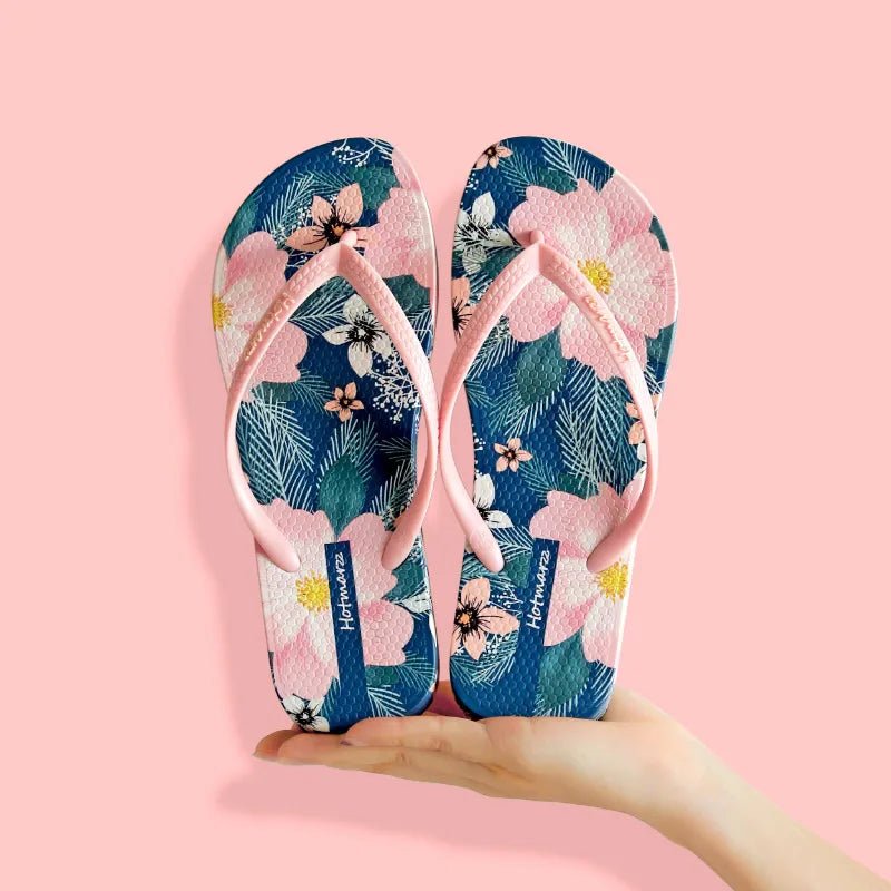 Women's floral print toe post flat sandals from Plush Fashion Hub, perfect for summer beach slides with colorful floral design.