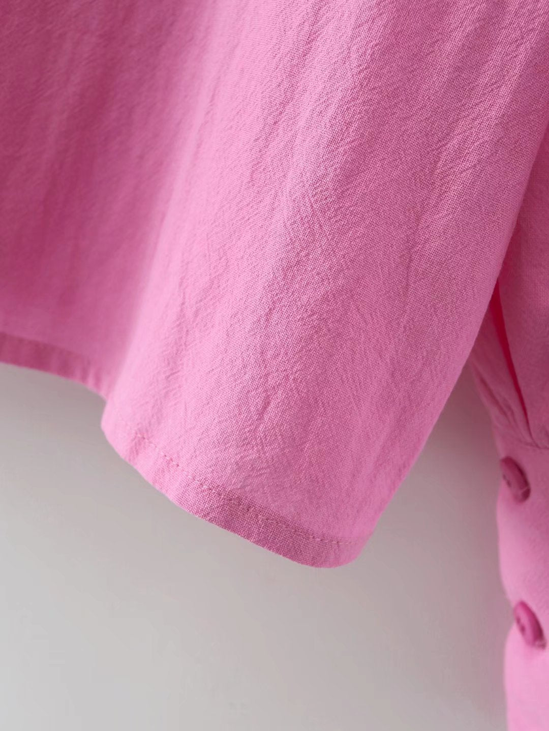 Plush Fashion Hub women's long-sleeve cotton shirt with polo collar, solid color, single-breasted, lantern sleeves.