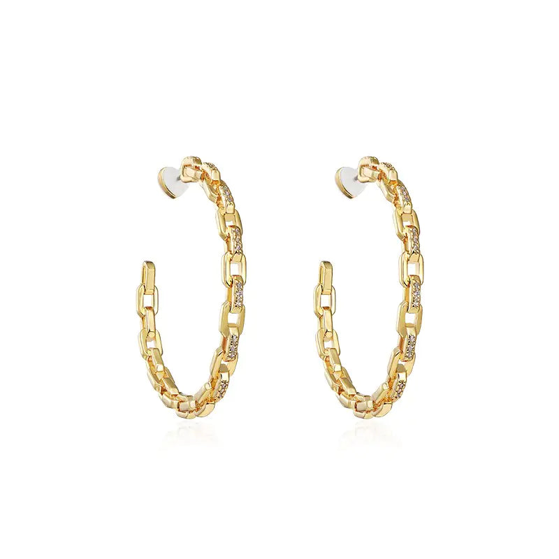 Minimalist 925 silver hoop earrings with sleek design, perfect for everyday wear and stylish accessories.