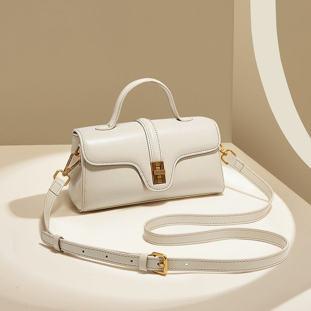 LadyShow.Store Niche Original High Sense Mild Luxury Retro Cambridge Messenger Bag with adjustable strap and classic design.