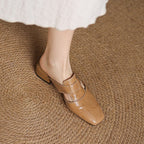 Retro closed-toe women's slippers with low heels, perfect for summer, from FitiqueFit, showing a stylish, comfortable footwear design.