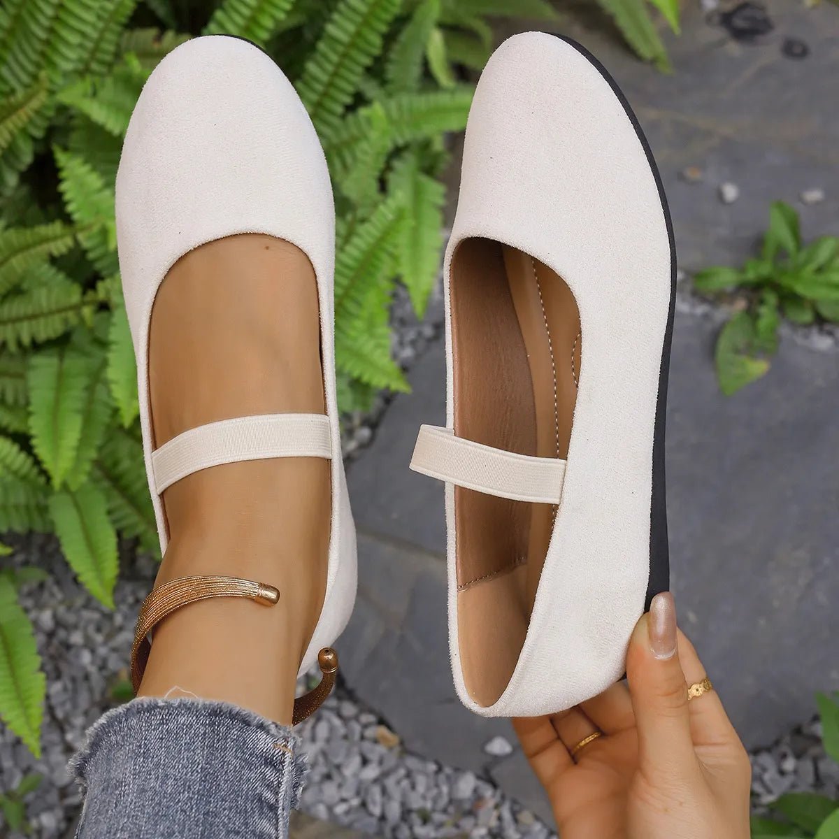 Women's classic round toe slip-on flats in neutral color, casual and comfortable everyday shoes by Trendsi.