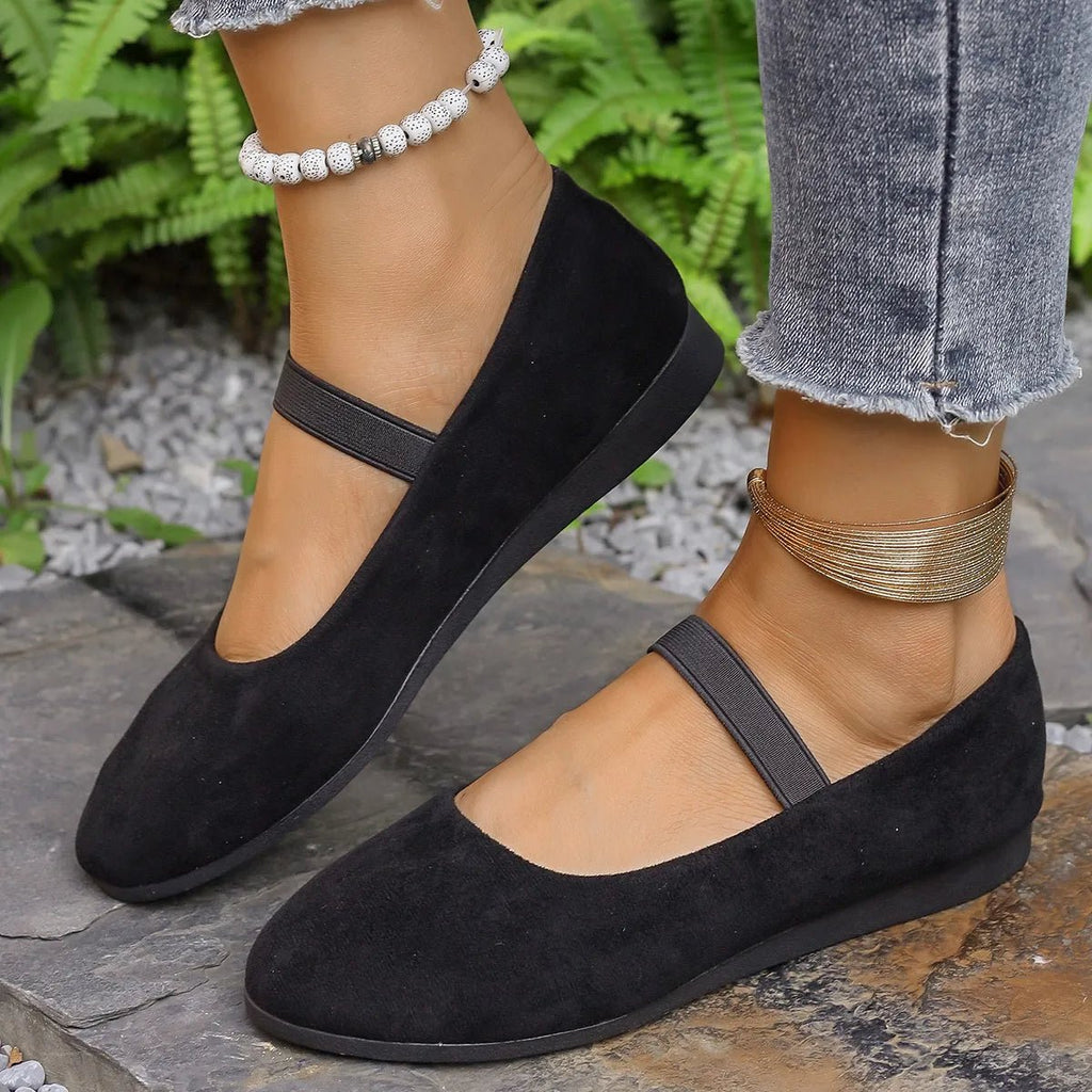 Women's classic round toe slip-on flats by Trendsi, casual and comfortable everyday shoes with a simple, stylish design.