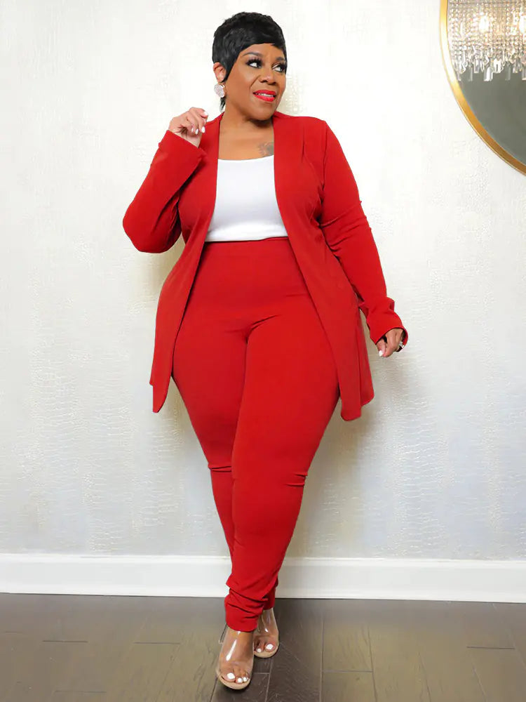 Plus size women's matching two-piece outfit set from Plush Fashion Hub, featuring a stylish coordinated top and bottom ensemble.
