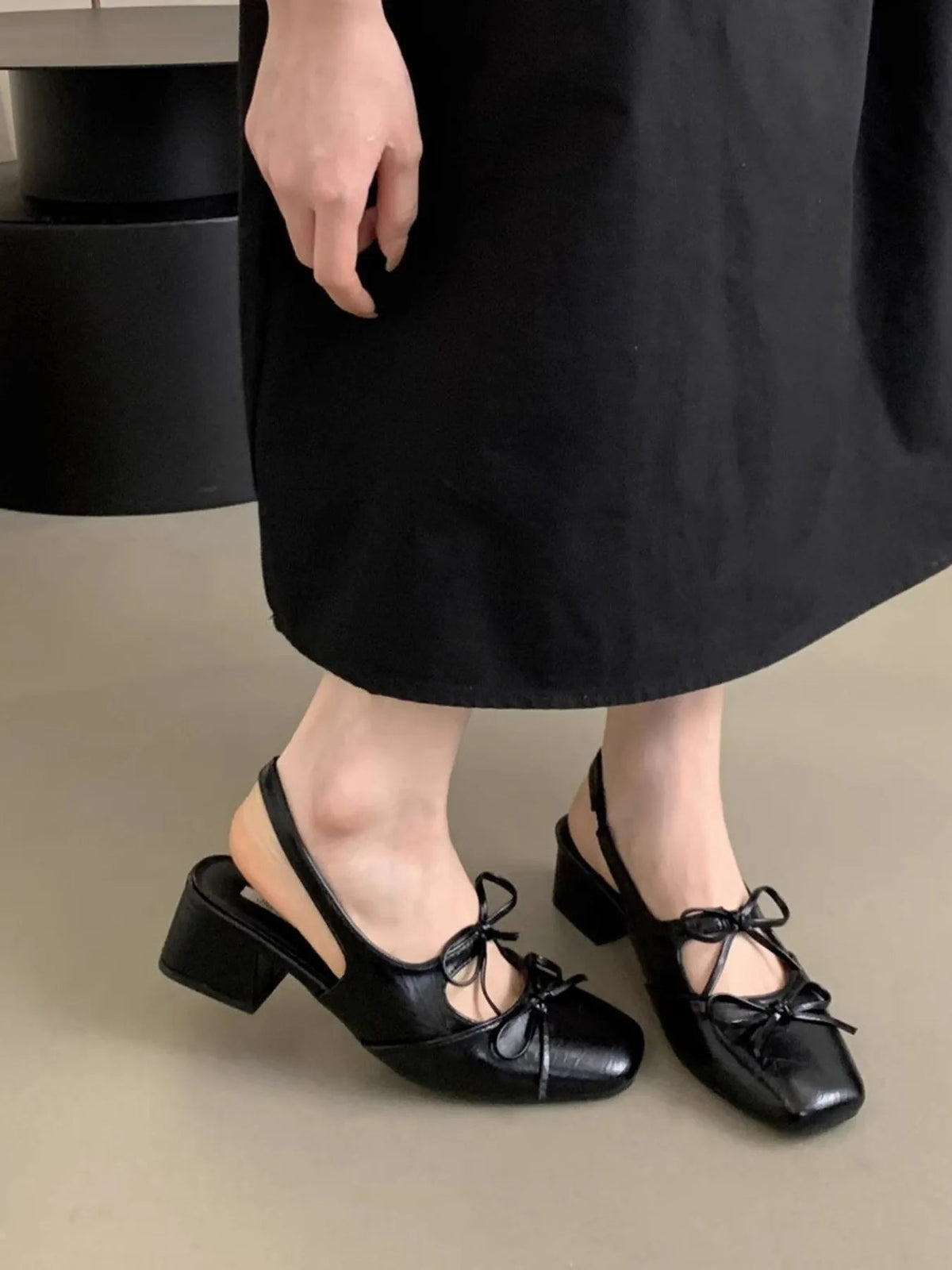 Women’s square toe slingback ballet flats with bow tie detail from Plush Fashion Hub, featuring a stylish and comfortable shoe design.