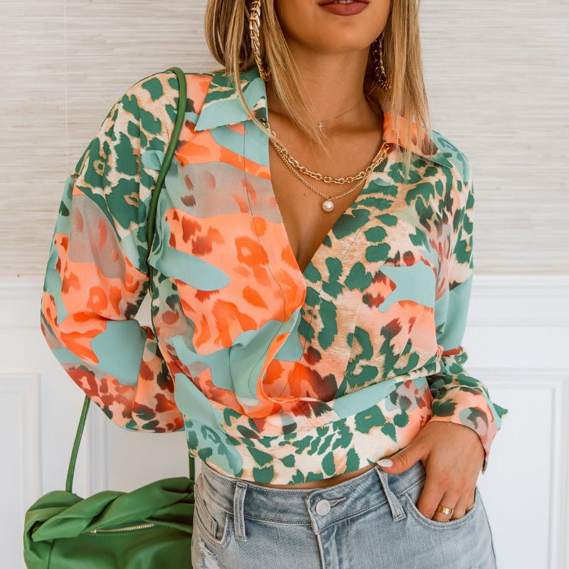 Women’s printed long sleeve figure shirt for autumn and winter, stylish ladies clothing from Plush Fashion Hub.