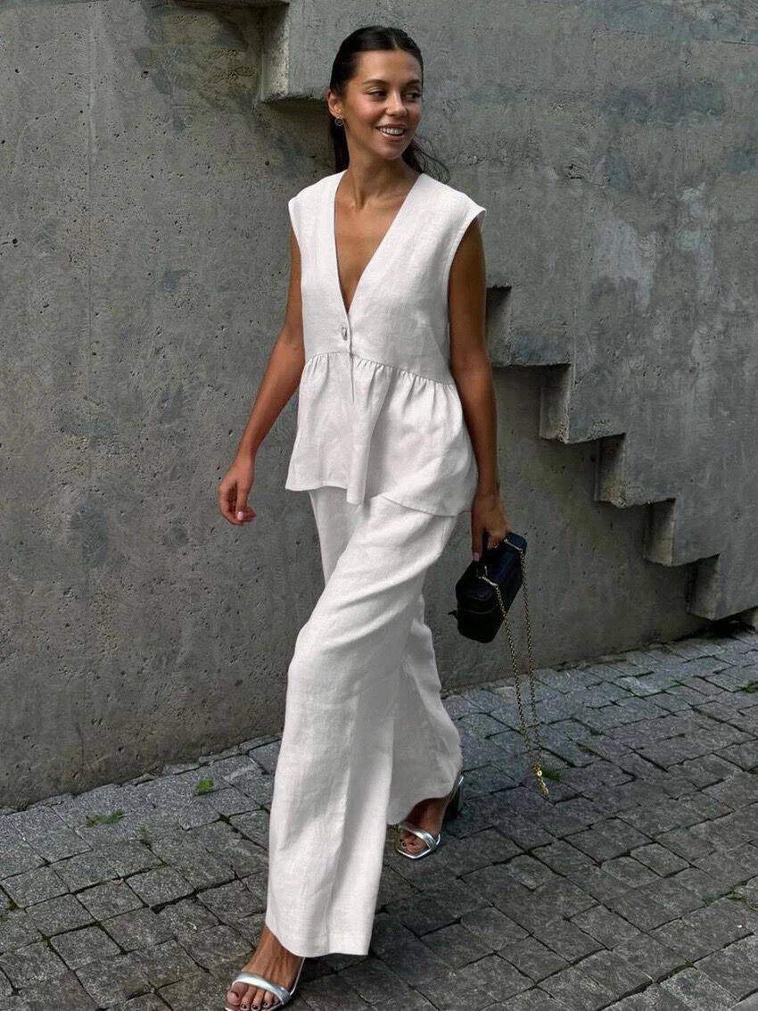 Women’s cotton V-neck sleeveless vest and wide-leg pants set by FitiqueFit, casualwear with a relaxed fit and comfortable fabric.