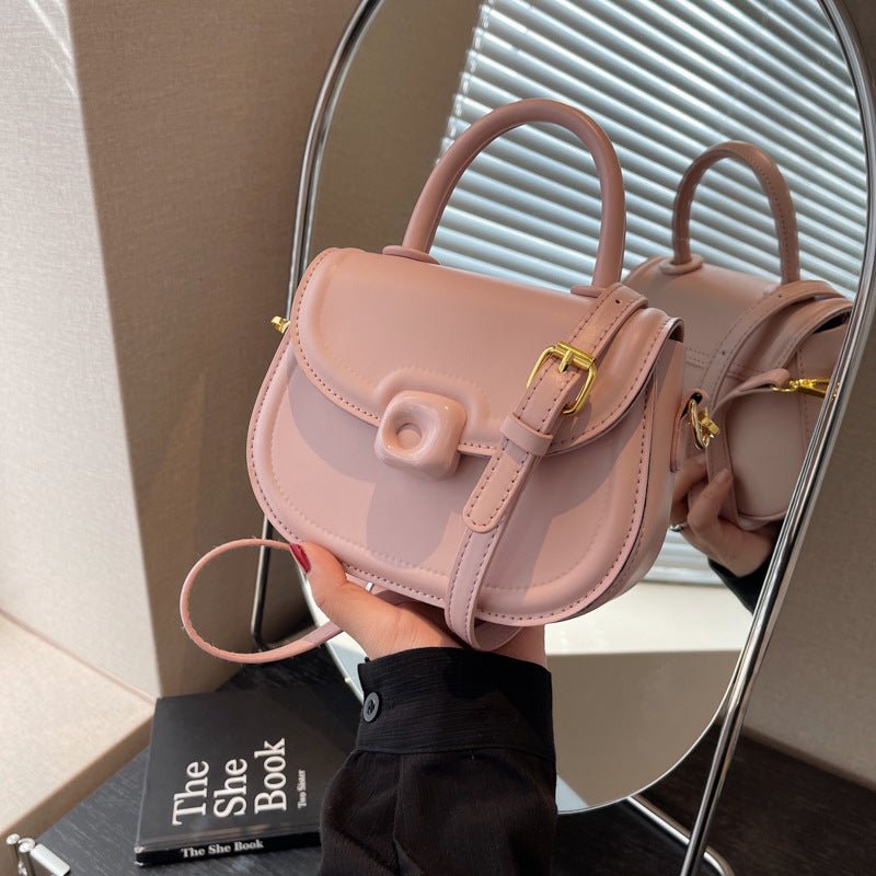 Casual women's shoulder crossbody bag in black with adjustable strap and minimalist design, perfect for everyday use.