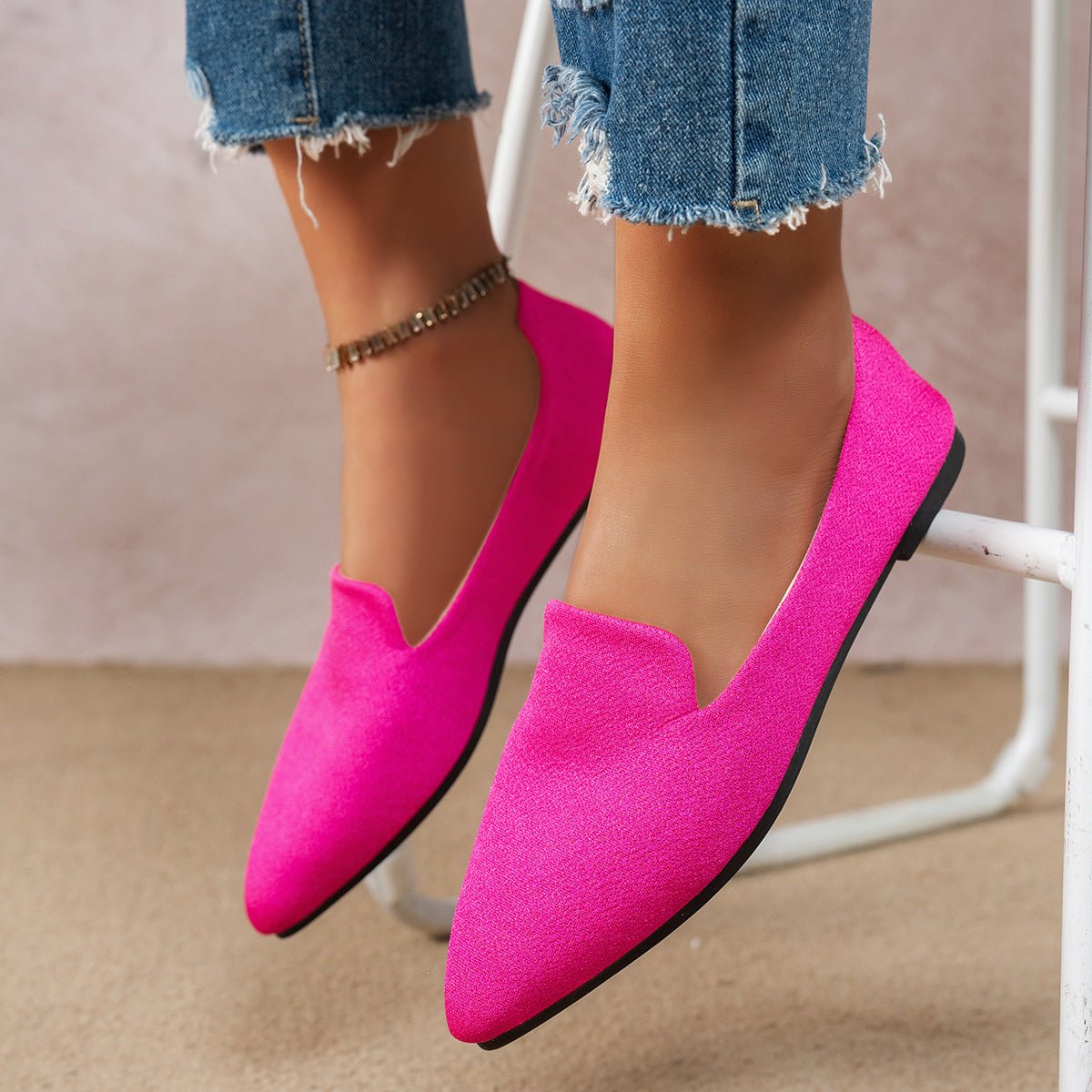 Women’s FitiqueFit flat pointed-toe shoes, casual everyday thin flats, stylish and comfortable footwear for women.