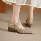 Women’s retro pointed high heels by FitiqueFit, stylish footwear with sleek design and pointed toe, perfect for dressy occasions.
