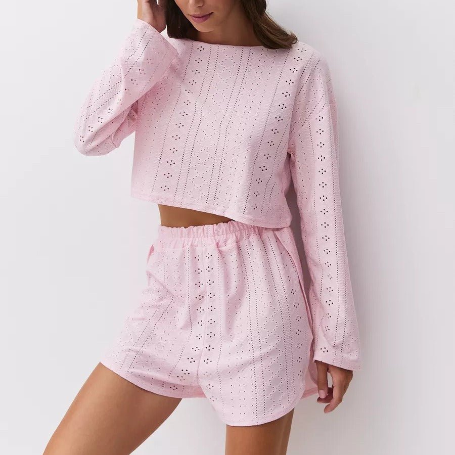 Women’s slim-fit loose suit two-piece shorts set by FitiqueFit, featuring casualwear with a relaxed fit and stylish design.