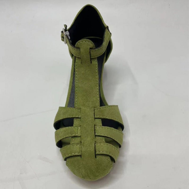 Plus size women's suede round toe casual flats by FitiqueFit, breathable and comfortable for everyday wear.