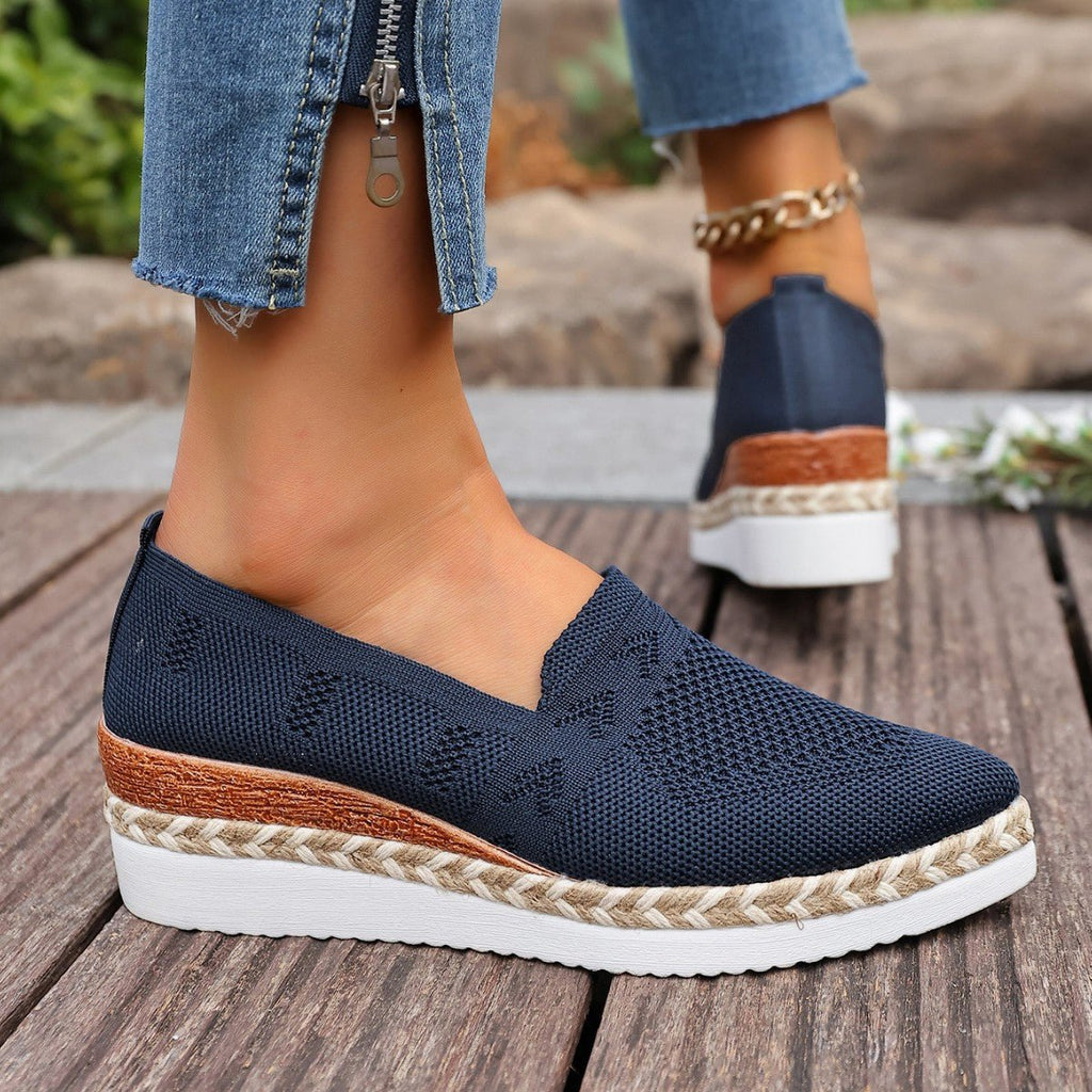 Women’s woven rope platform snakeskin pointed-toe flats by FitiqueFit, showcasing trendy footwear with a stylish snakeskin pattern.